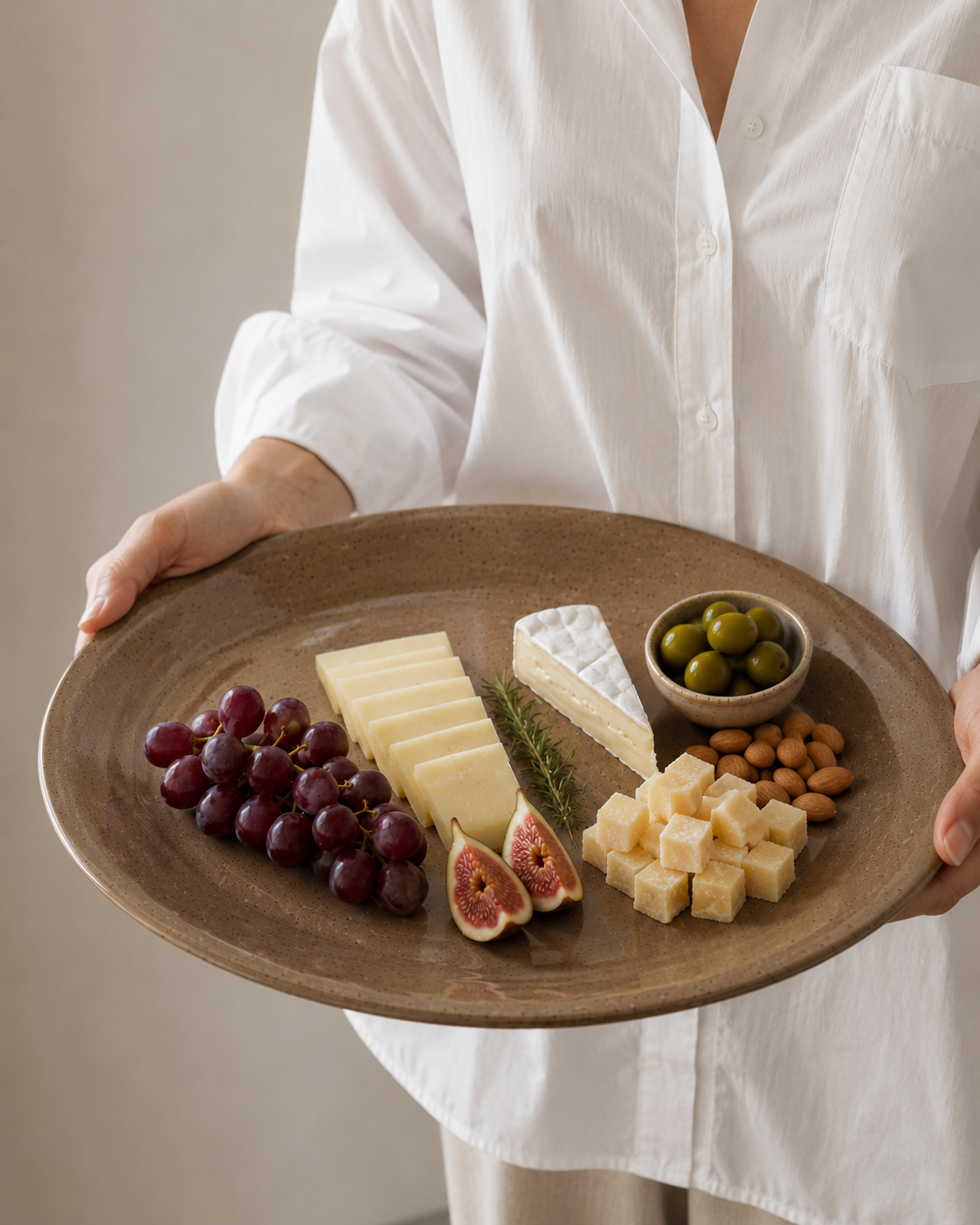 Large oval tray