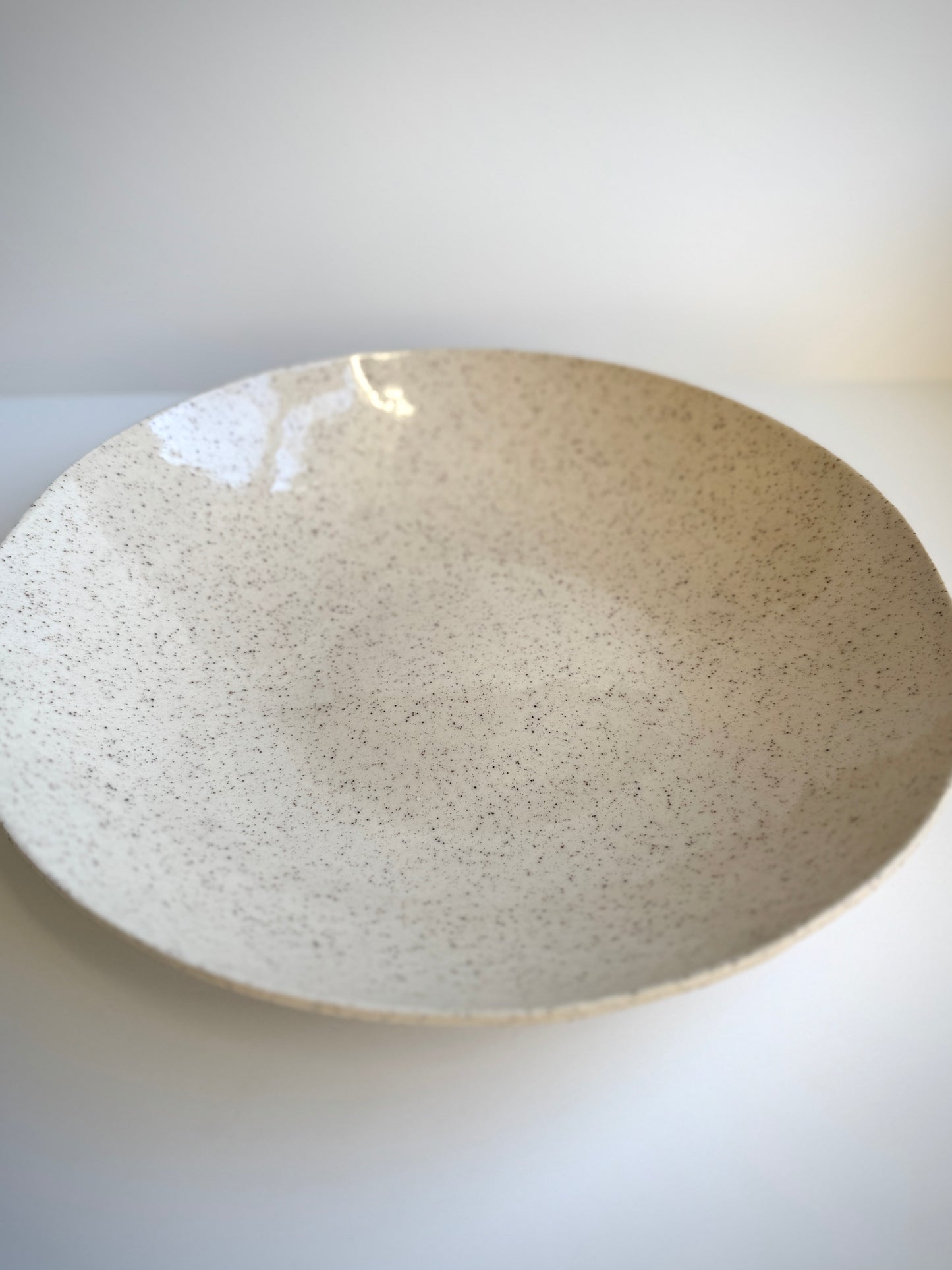 Large serving bowl