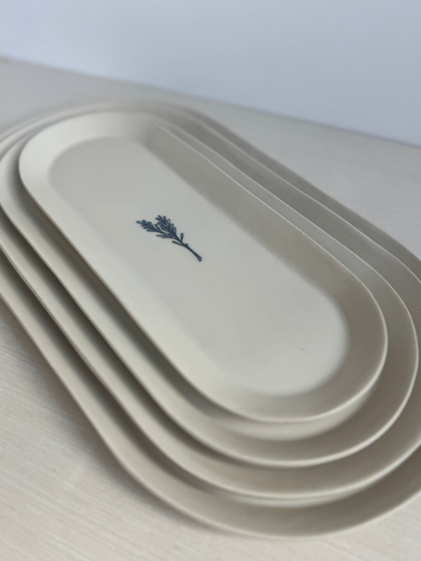 Sea flower oval plate | M